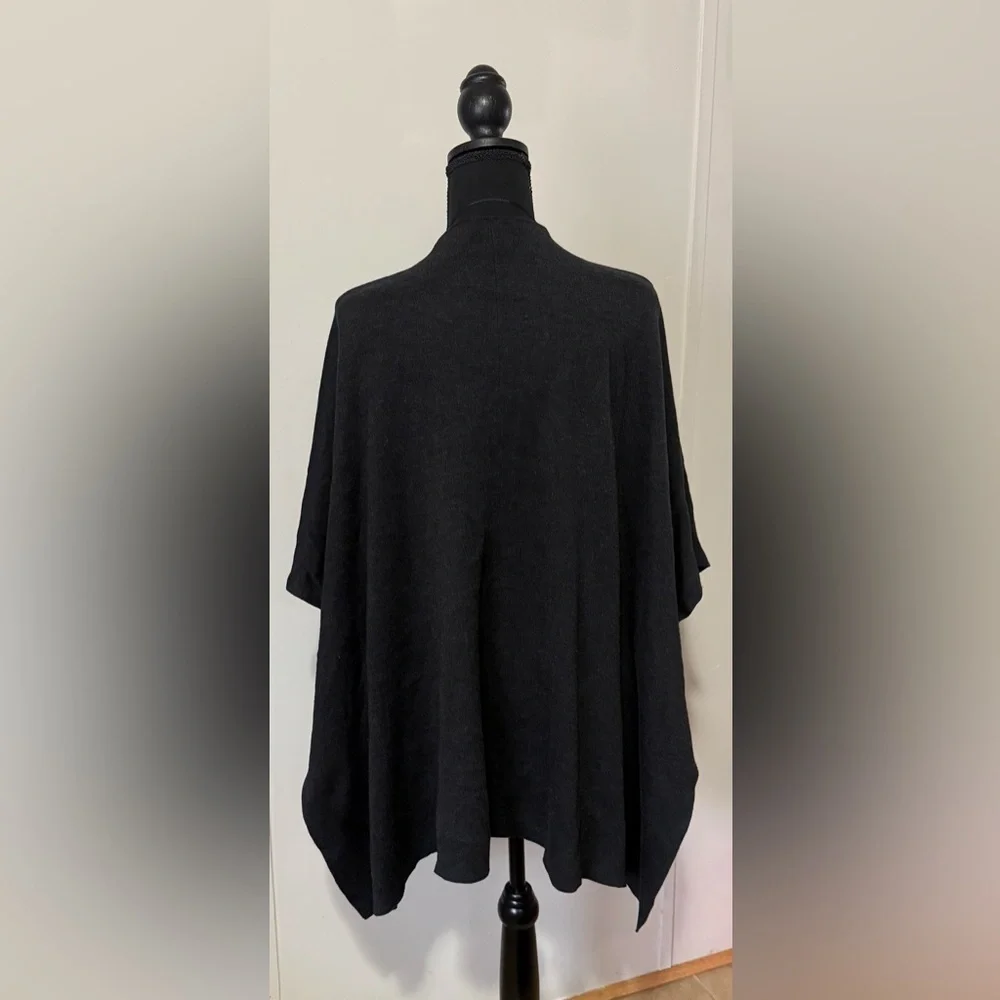 Lululemon Cashmere Blend After Asana Wrap Cardigan in Heathered Black